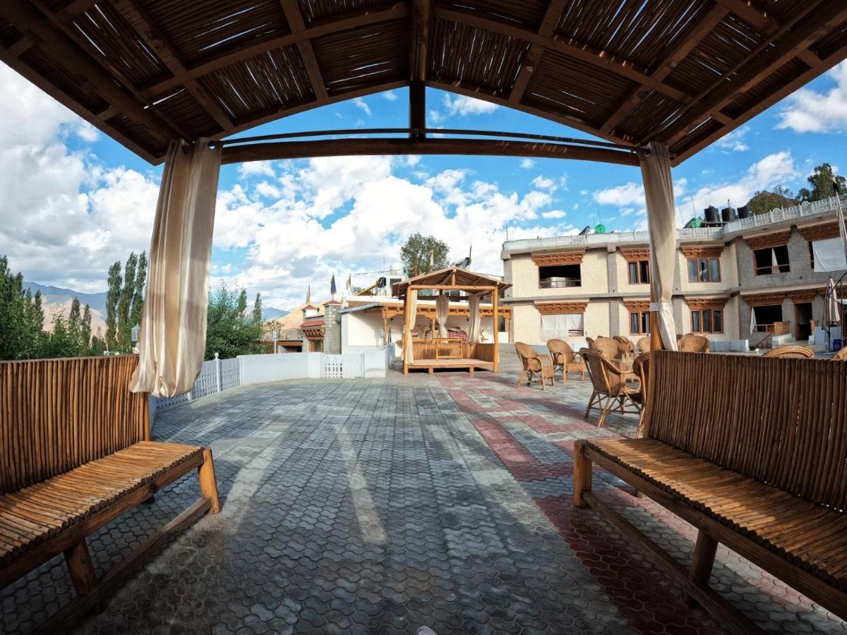 Cho Palace Leh Bagian luar foto