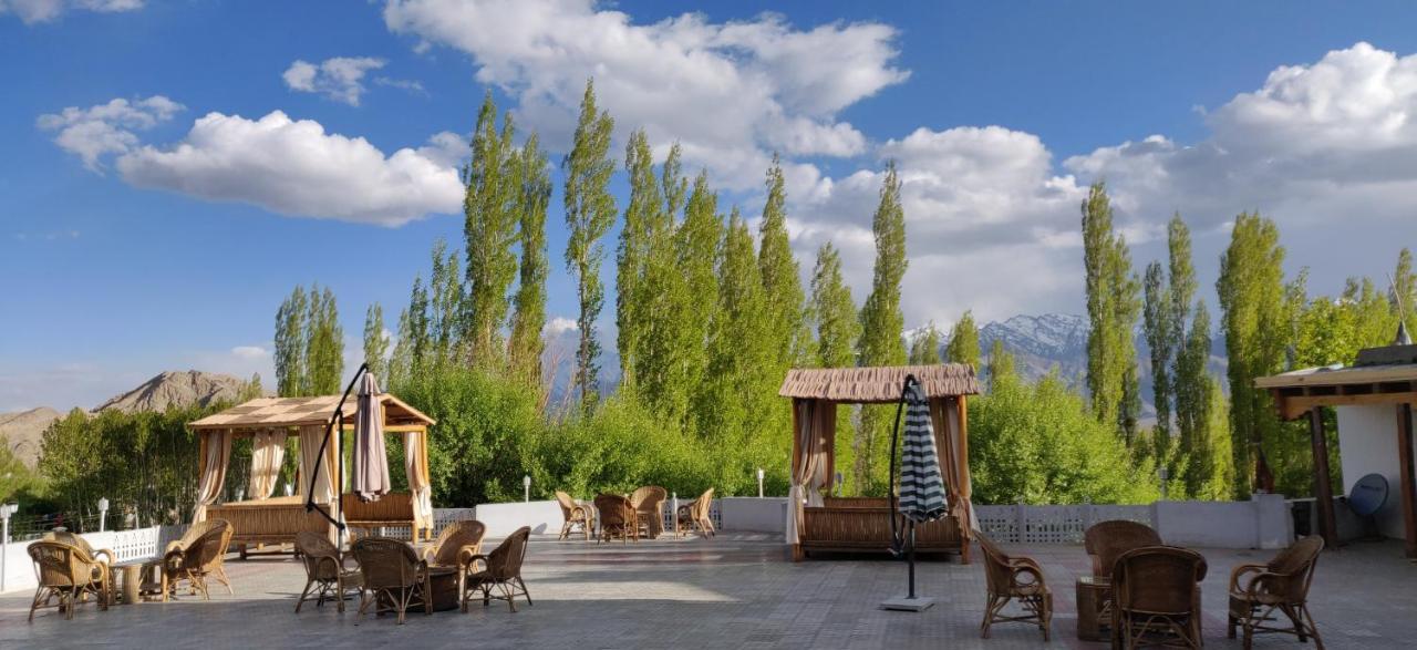 Cho Palace Leh Bagian luar foto